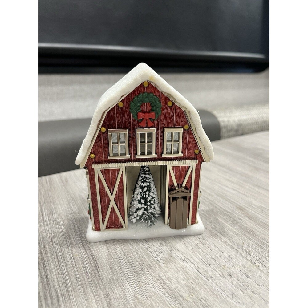 Bath & Body Works Christmas Red Holiday Projector Barn Wallflower Plug in